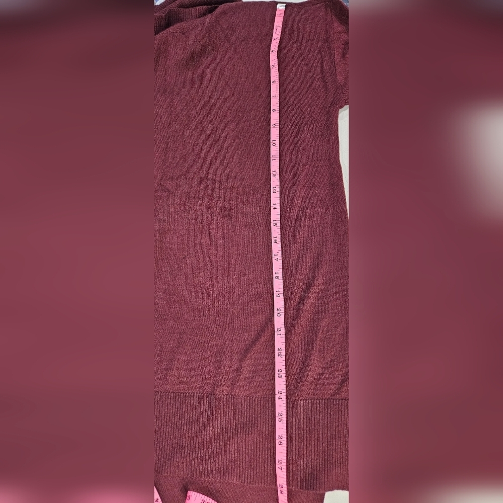 Grace Brand. Ladies Burgundy, cowl neck, soft cozy, long sweater Sz. Medium - Picture 8 of 8